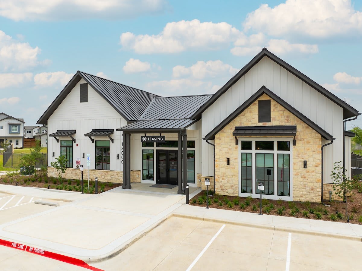 Collection Hunter Crossroads Townhomes