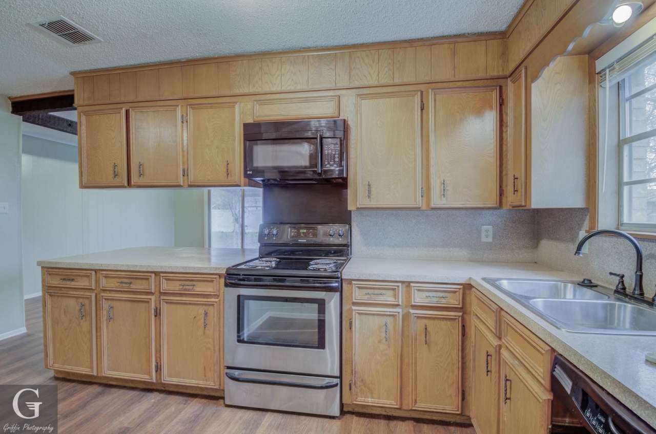 $500 Off 1st Month Special