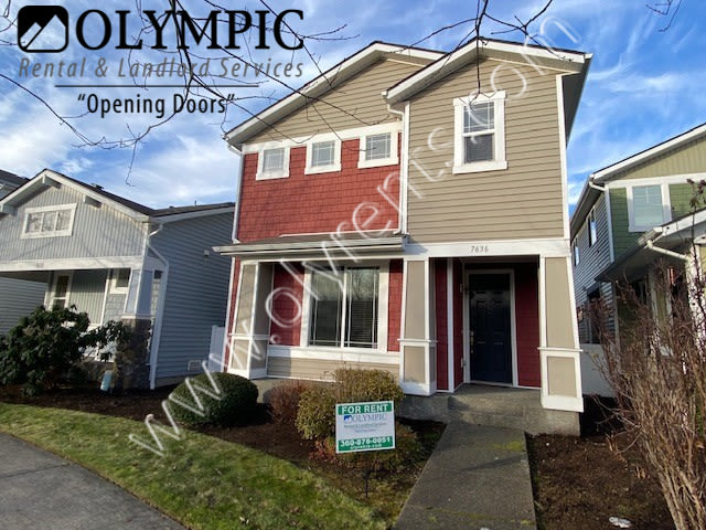 7636 Rushmore Ave NE