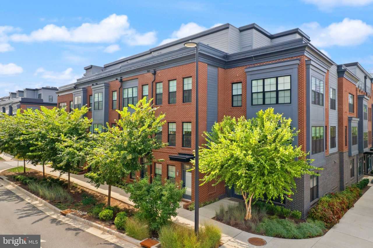 1862 MICHAEL FARADAY Drive