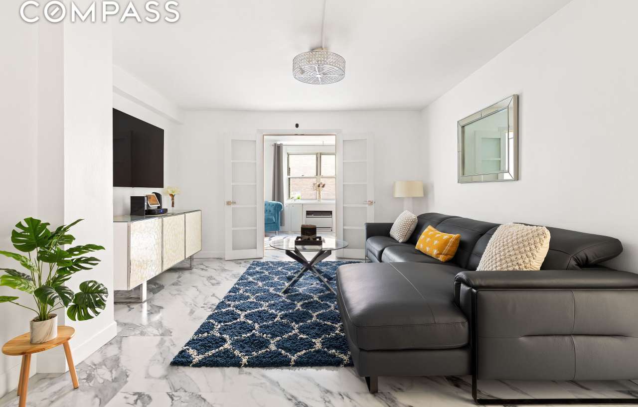 139 East 33rd Street