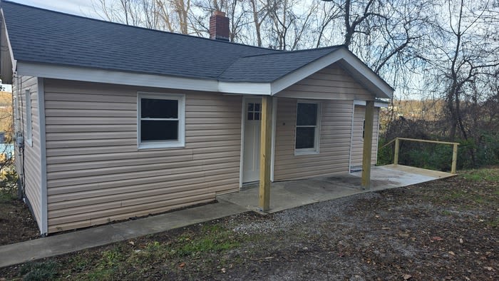 635 East Pine Street