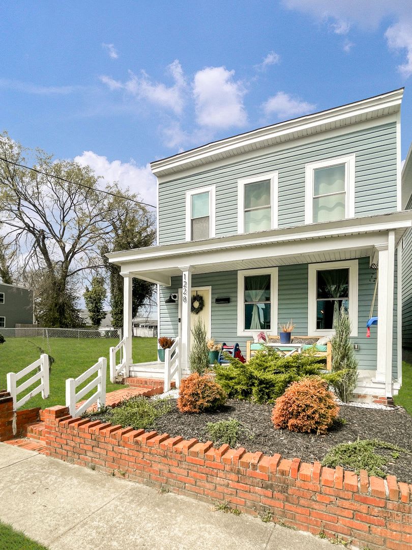 Updated single-family home in the heart of Church Hill. Come see!