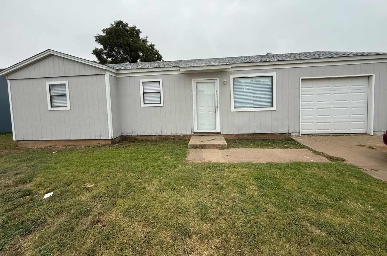 3818 Northeast 26th Avenue