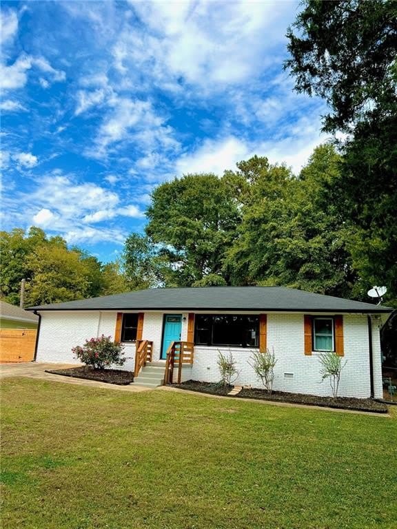 695 Kennesaw Drive SE