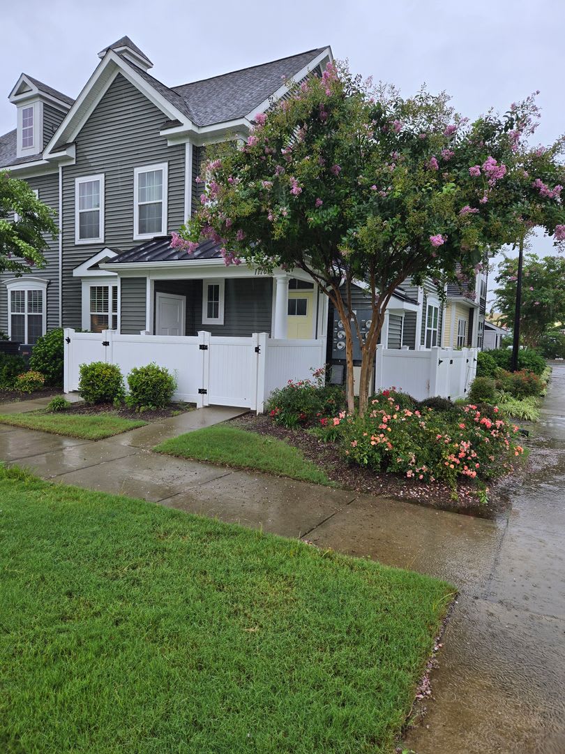 Wow! Incredible Luxury Townhome in Williamsburg!