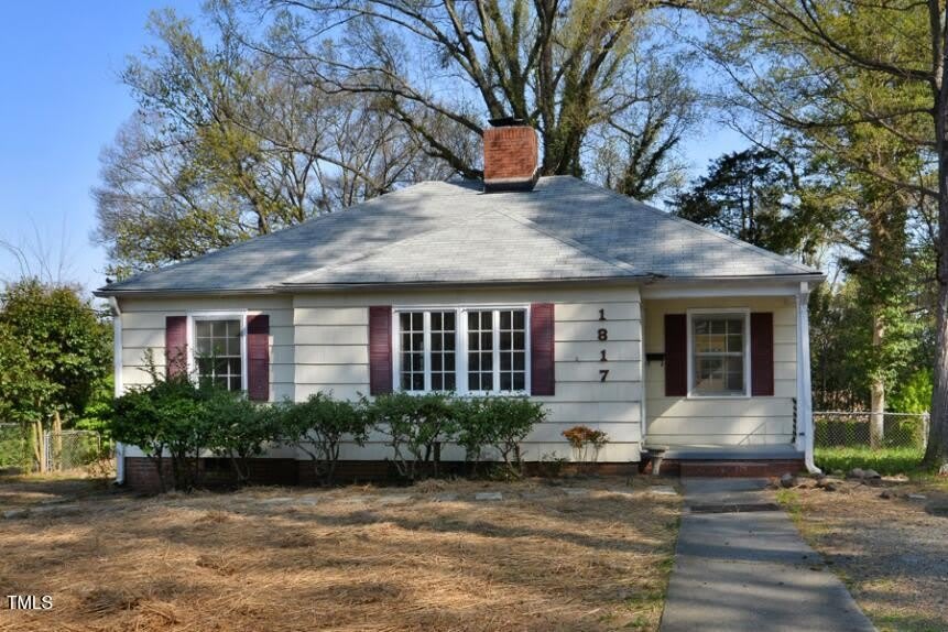 1817 Hillcrest Drive