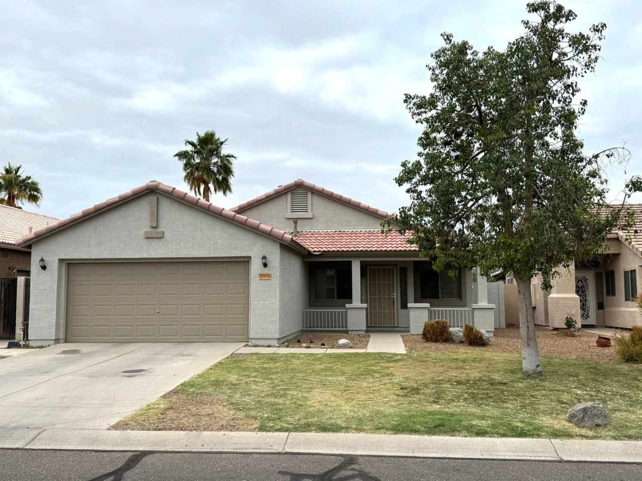 Spacious 3 Bedroom plus Den, 2 Bath, Golf Course Lot in Johnson Ranch!