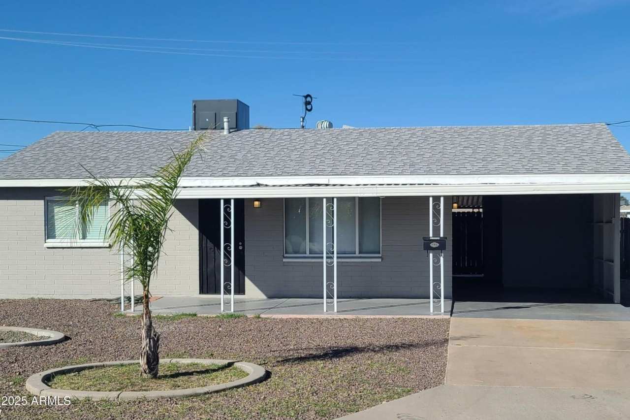 11334 W DULUTH Avenue