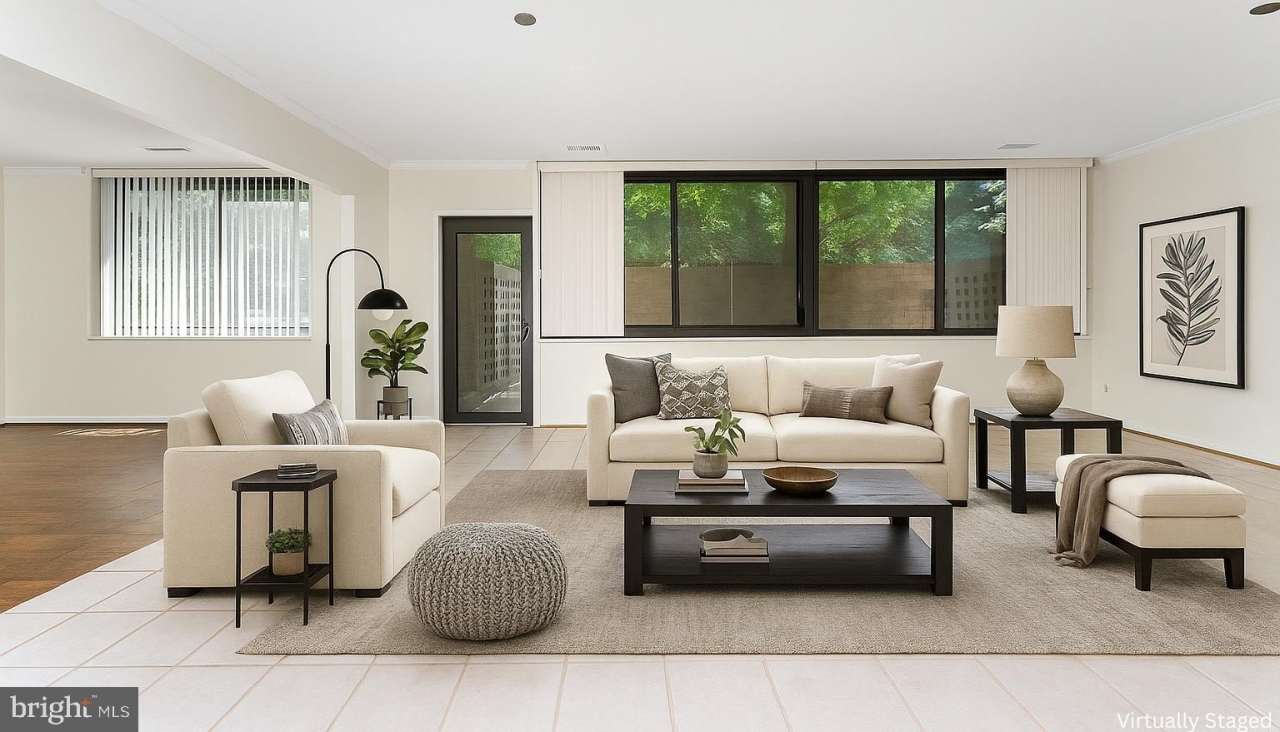 3713 S GEORGE MASON Drive unit: T5w