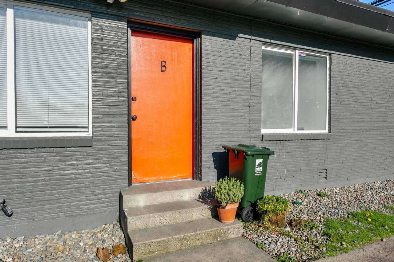 1123 South M Street - B