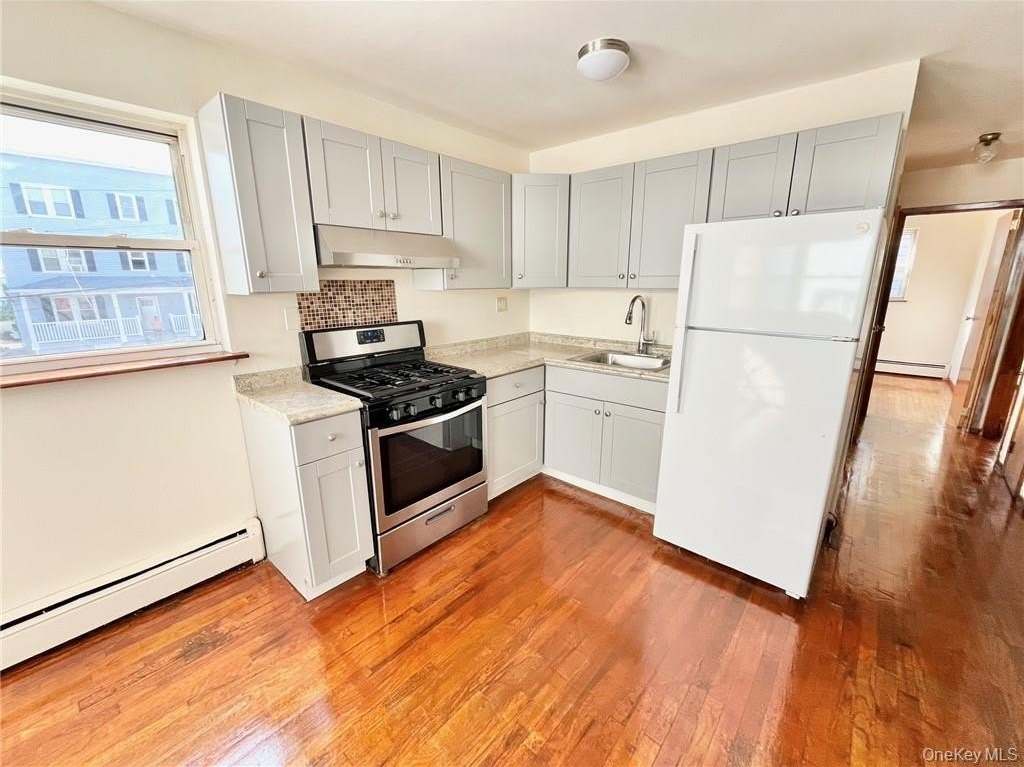 66 Oak Street unit: 2F