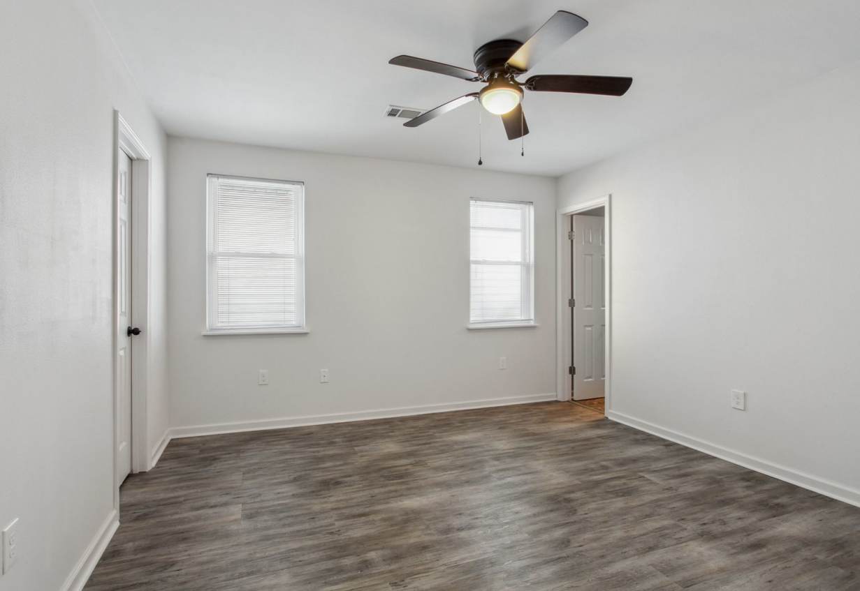 124 26th St. , New Orleans, LA. 70124