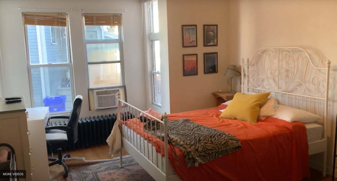 Spacious 5-bed with 3 Bathrooms!