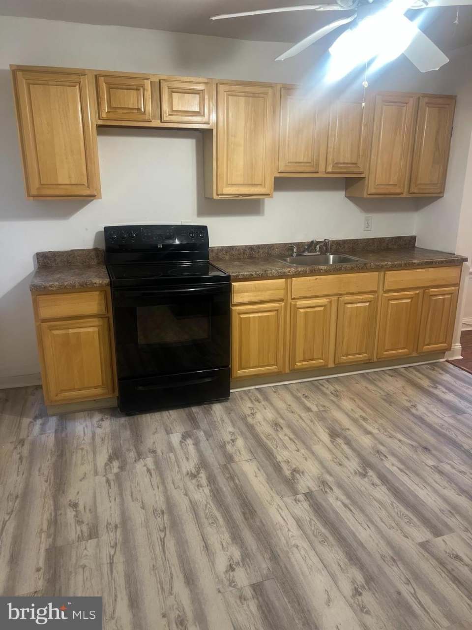 2131 W ONTARIO Street unit: 1St Floor