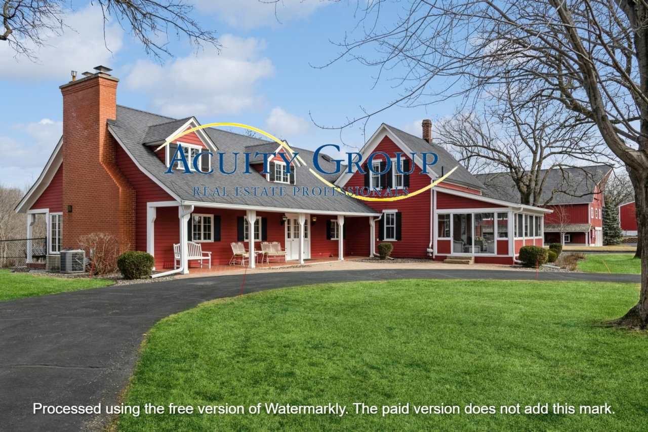 5BR, 5 BA Executive Country estate on 10+ Acres