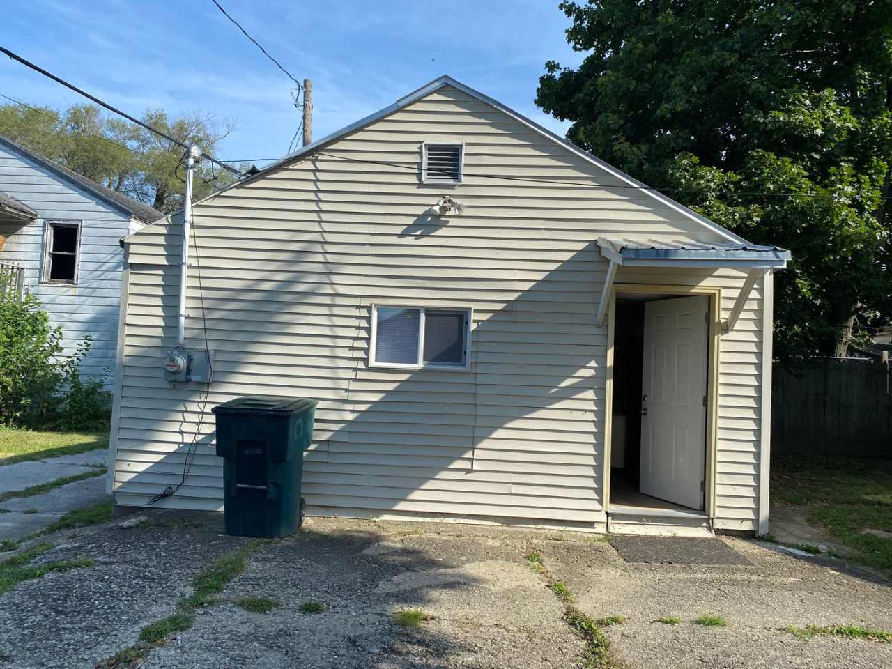 Cozy One bedroom Duplex located in Muncie, IN