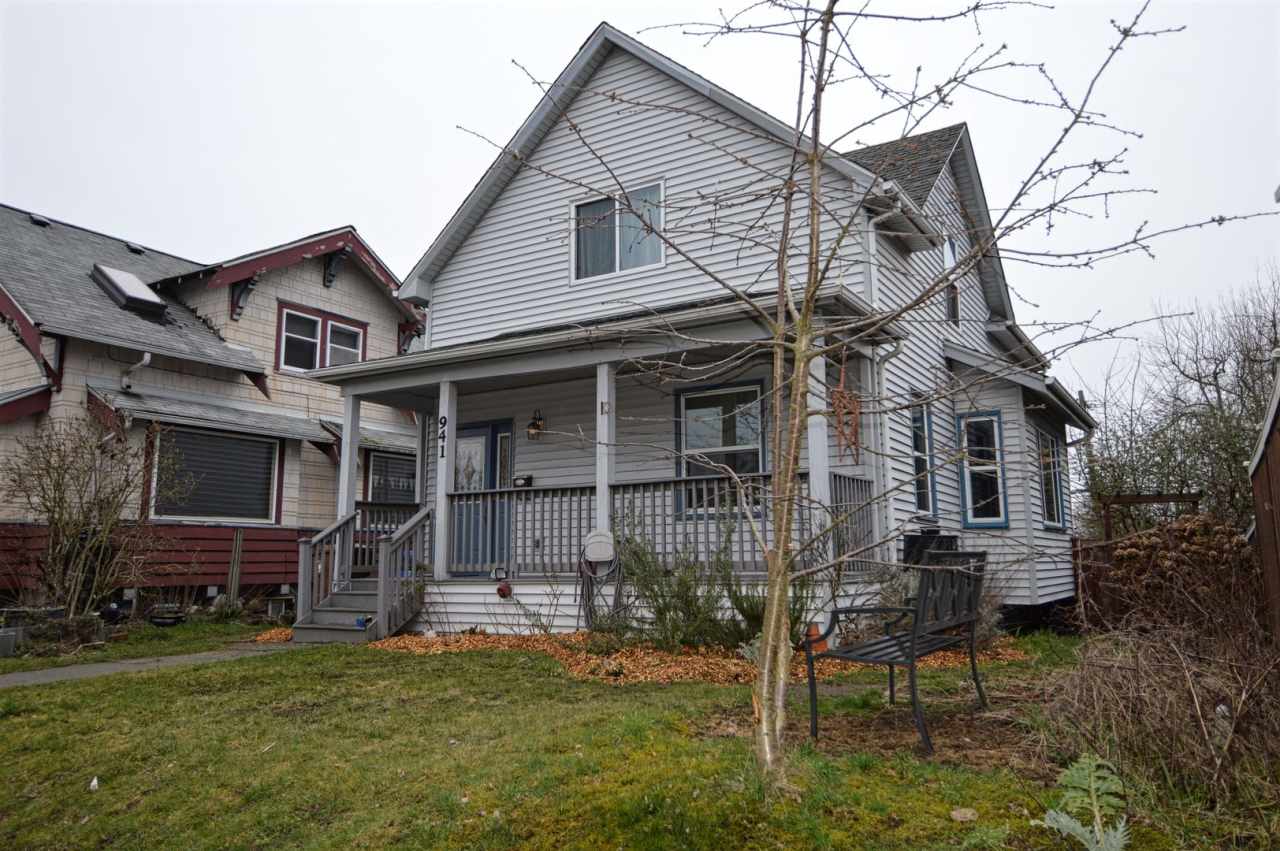 Classic Tacoma Craftsman; Centrally Located!