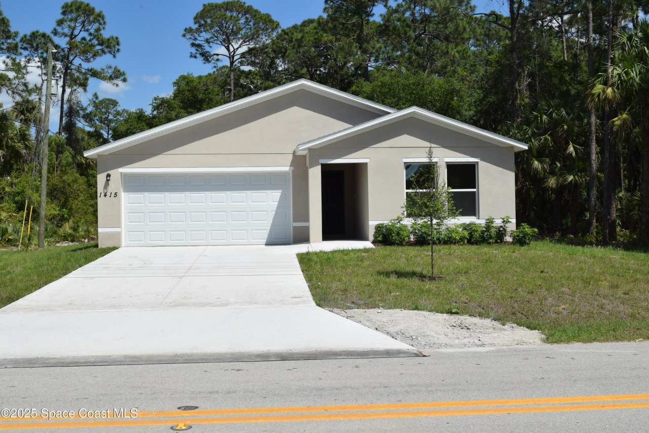 1415 Gaynor Drive SW