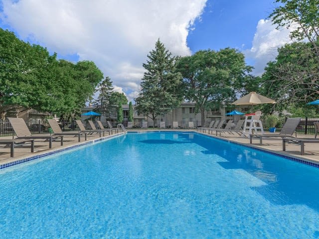 1911 Golfview Dr Unit A11