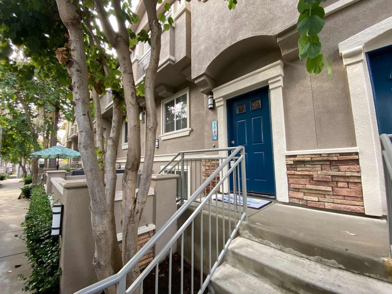 Great Tri-Level Townhome in Coastal Carlsbad Location!