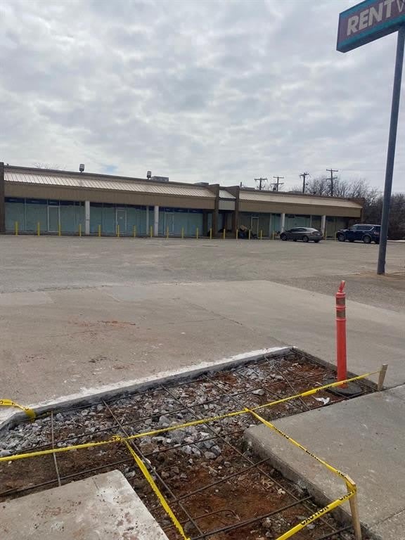 2603 Seymour Highway