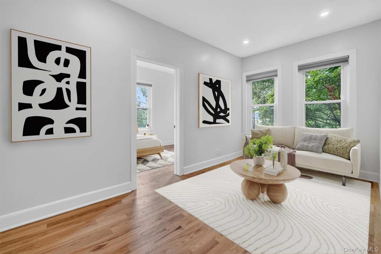 79 Main Street unit: 2W