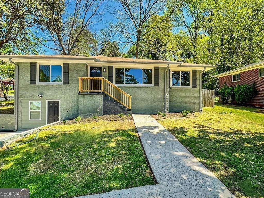 147 Hermer Circle NW