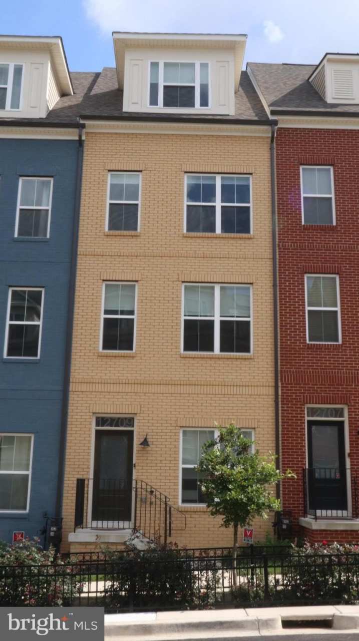 12709 VUILLARD Street