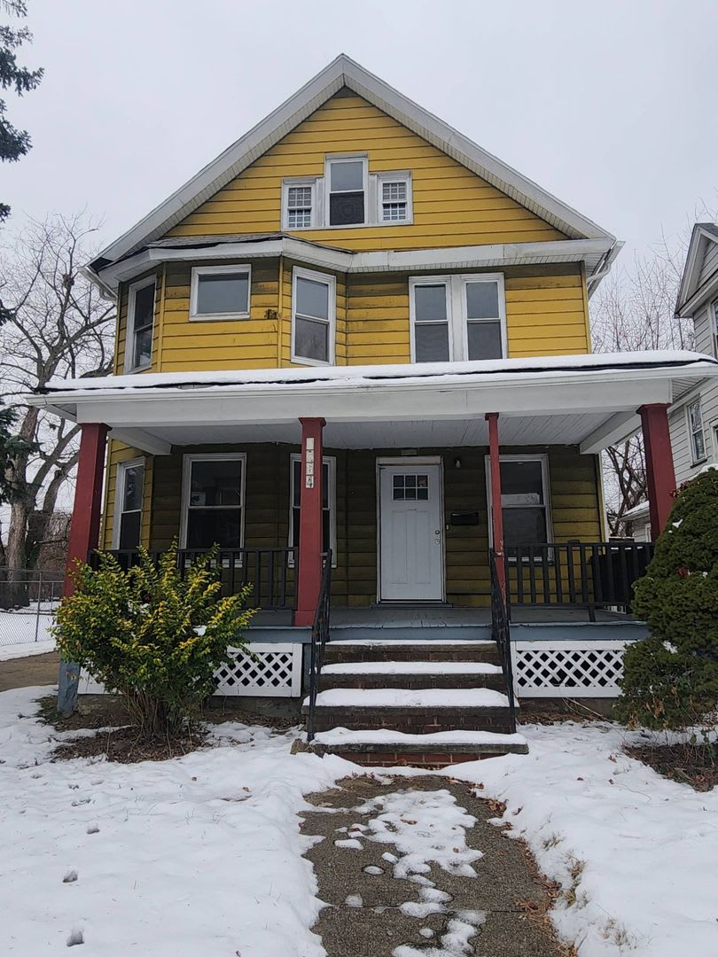 Charming 3-Bedroom Property in Prime Location (Section 8 Vouchers Accepted)