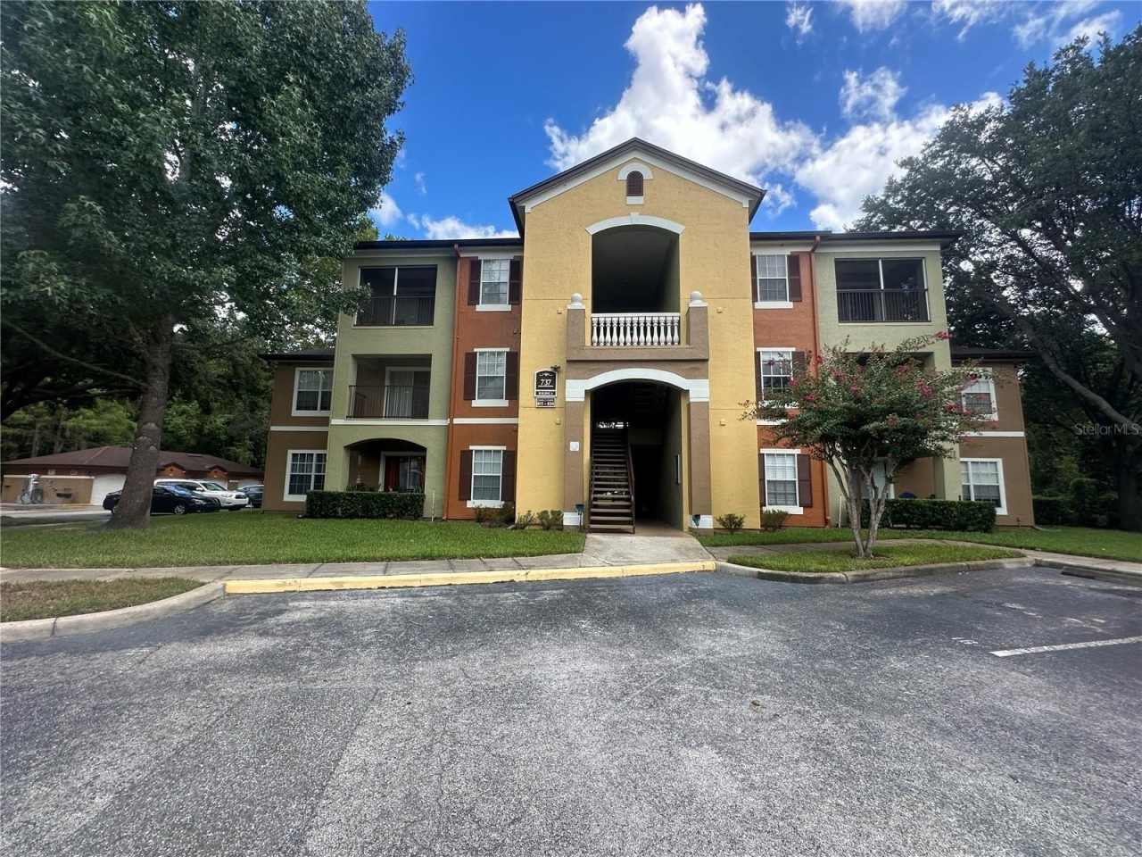 737 CREST PINES DRIVE