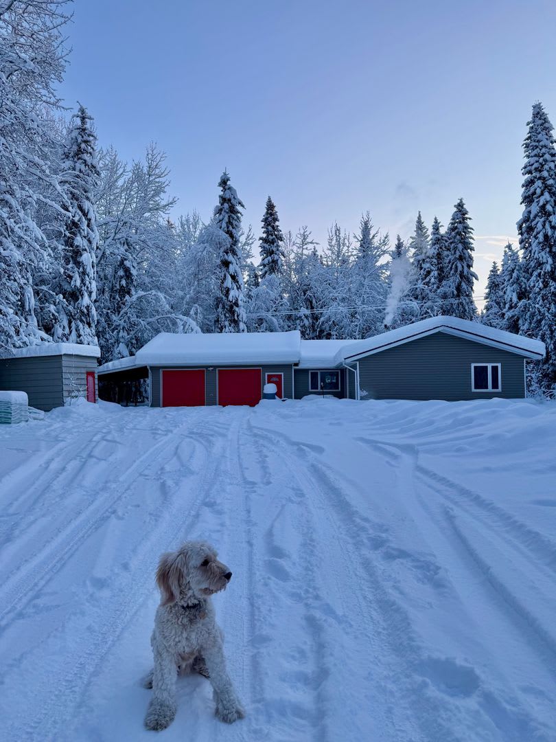 Charming Pet-Friendly 3-Bedroom Home with Garage  Wood Stove – North Pole