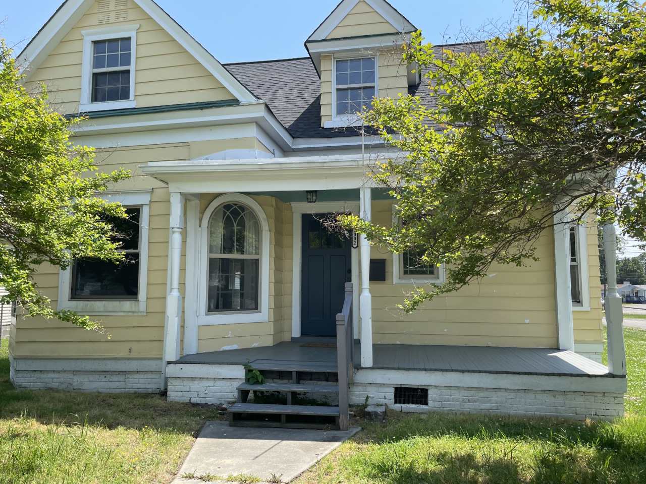 2002 Victoria Boulevard