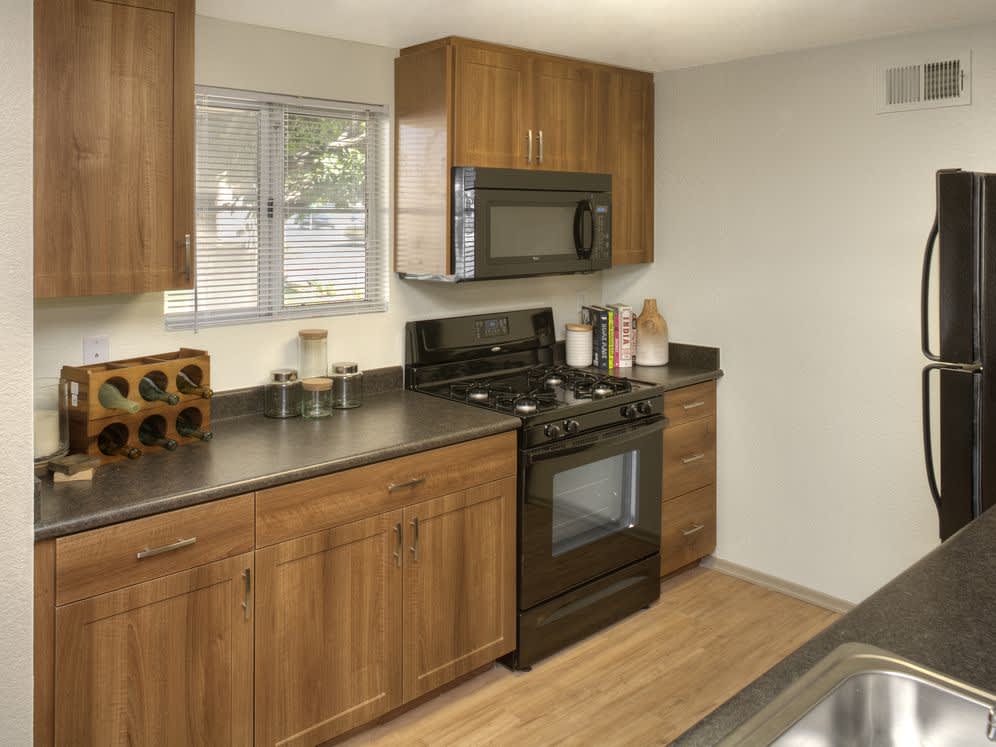 eaves Santa Margarita