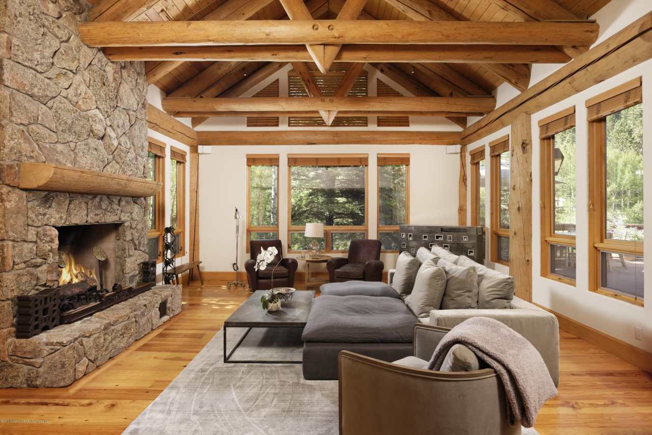 1417 Crystal Lake Road