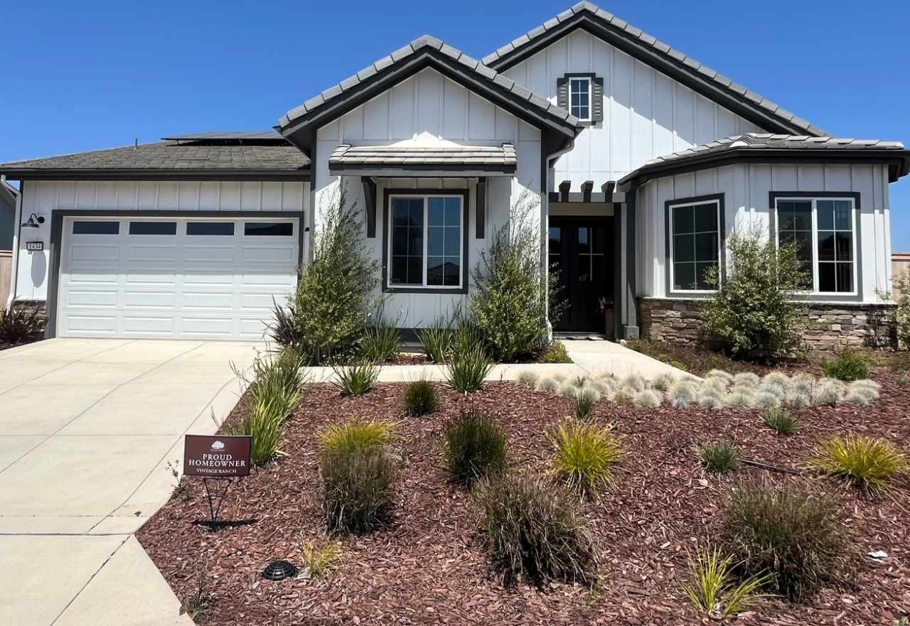 Orcutt's Finest -- Vintage Ranch -- The Pinnacle of Suburban Living