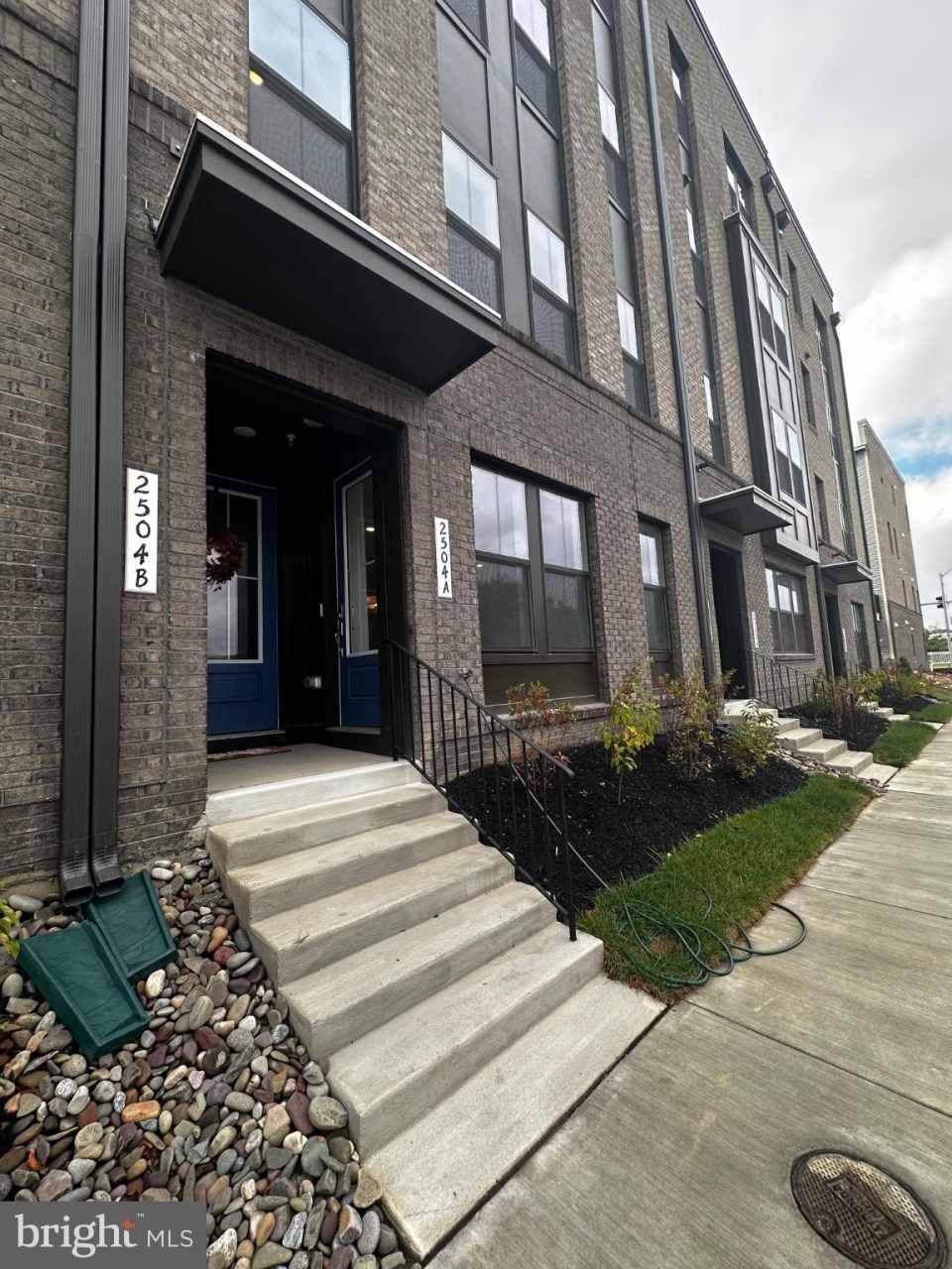 2504 W PENINSULA Drive unit: A