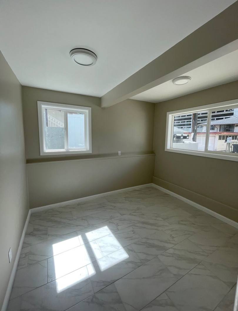 3 bedrooms, 4 baths and detached bedroom/den in a Multiplex Single Family Home in Lower Nuuanu