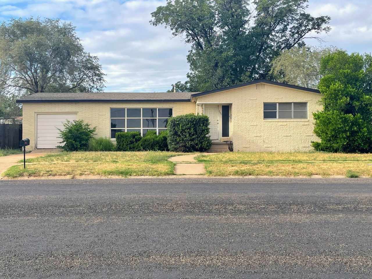 Texas‑Style Charm and Comfort – 3‑Bed, 2‑Bath Rental in Snyder!