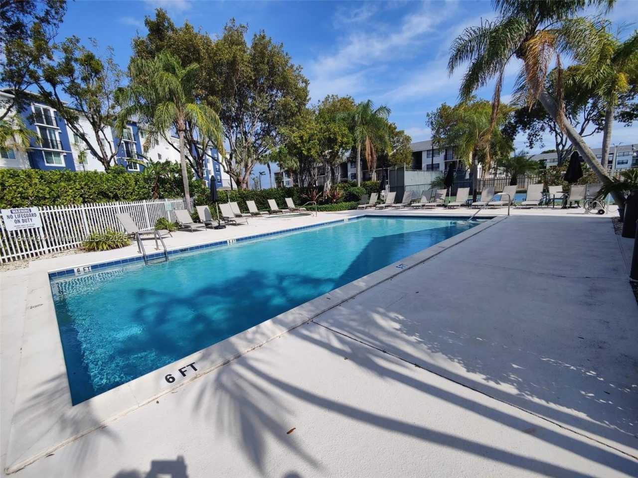 616 Executive Center Dr