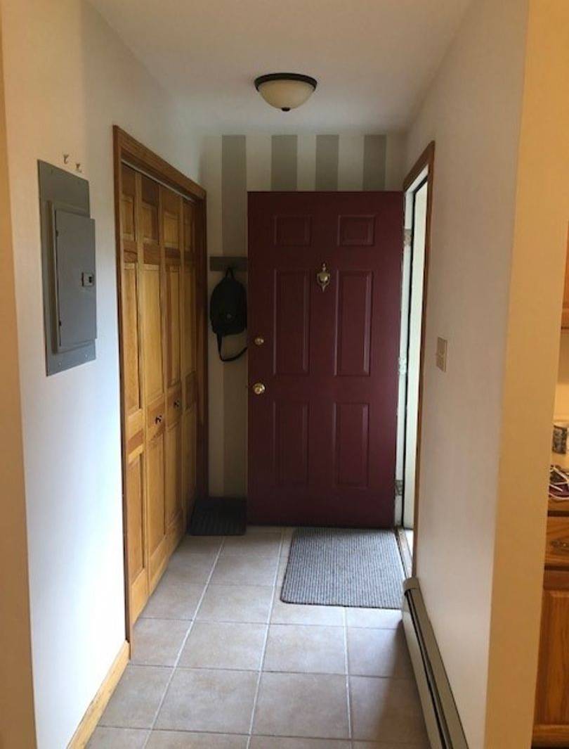 Spacious 2BR/1BA Condo Available February 15th!! - Great Residential Location!