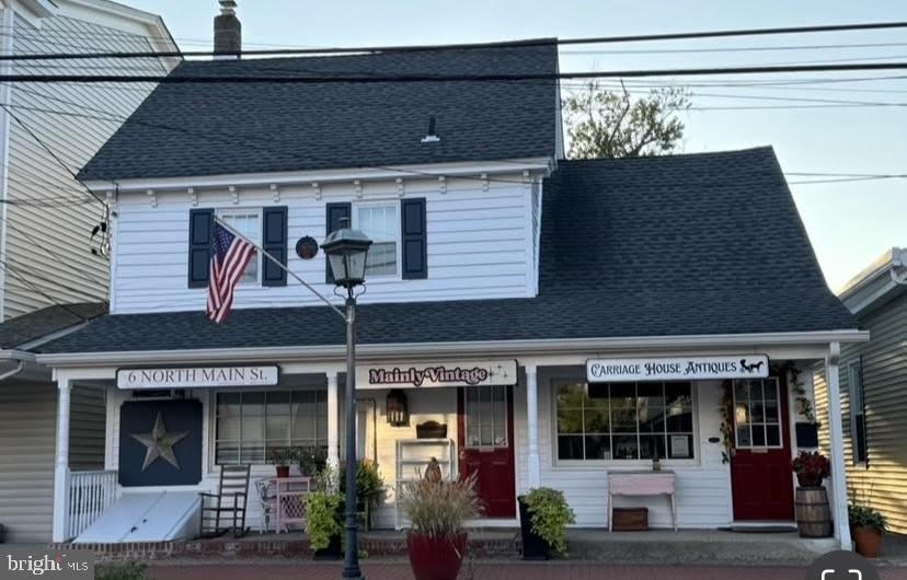 6 MAIN Street N unit: 4B