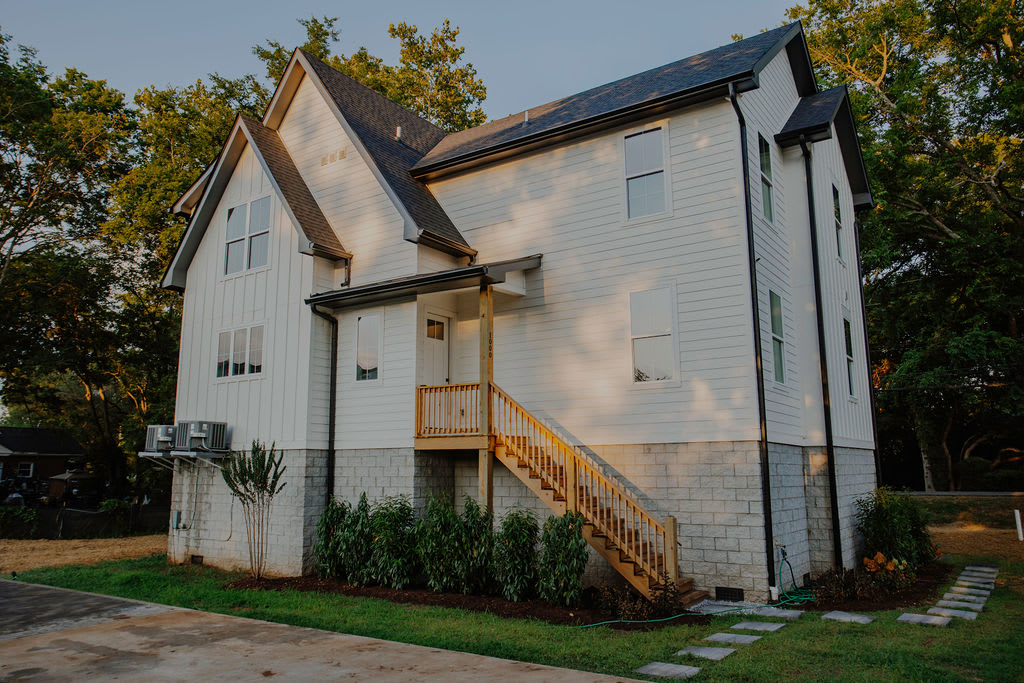 1000 C Caldwell Lane