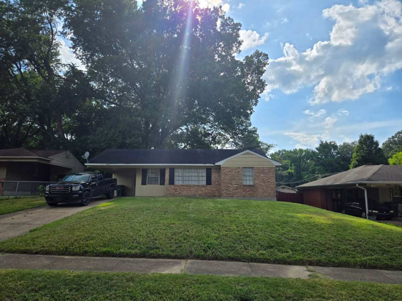 MOVE-IN SPECIAL 1/2 OFF 1ST MONTH'S RENT!!