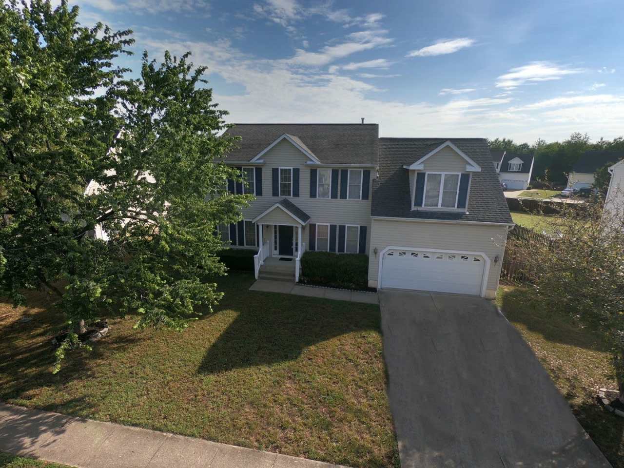 Bright  Spacious Home in Fredericksburg!