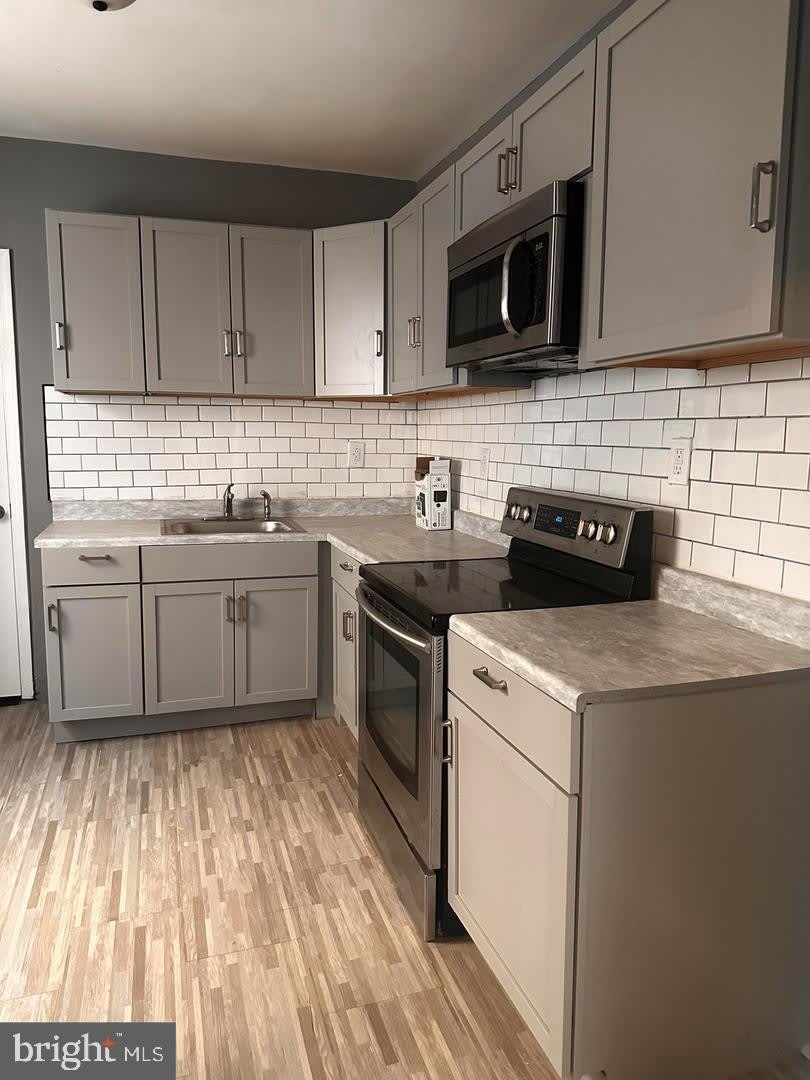 2303 N CLEVELAND STREET