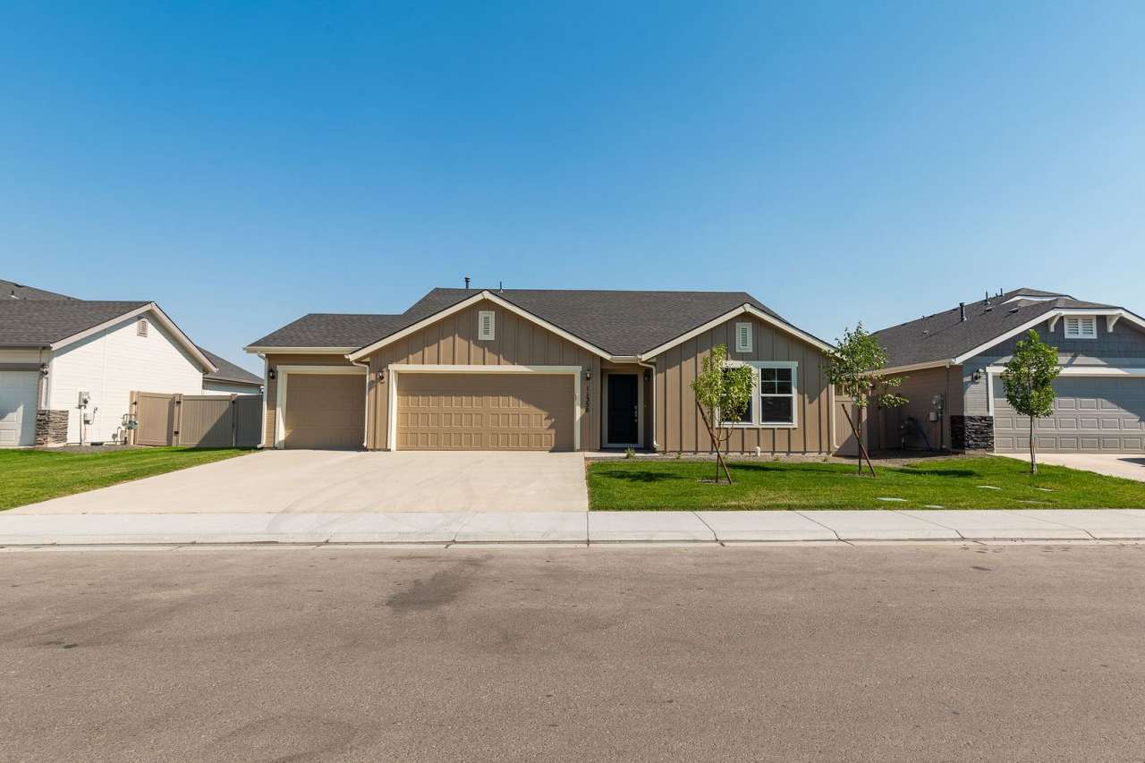 Perfect location for a 4 bed 2 bath with a 3 car garage!