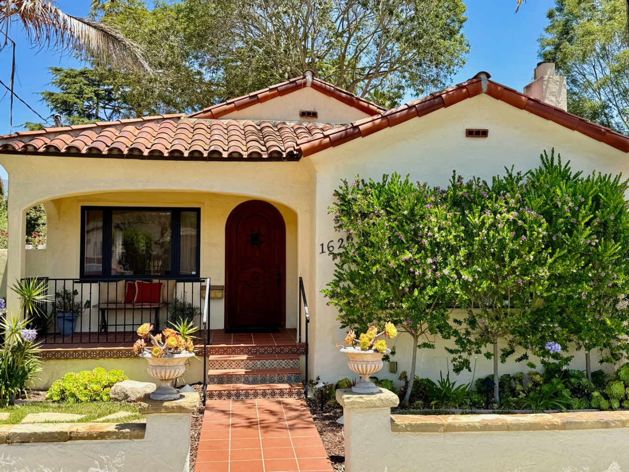 Furnished Santa Barbara 3 bedroom/2 bathroom Home