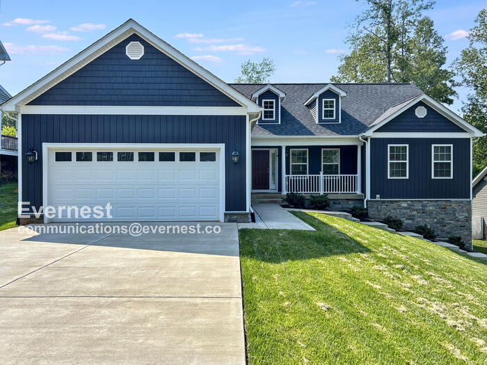 1518 Lakeview Parkway