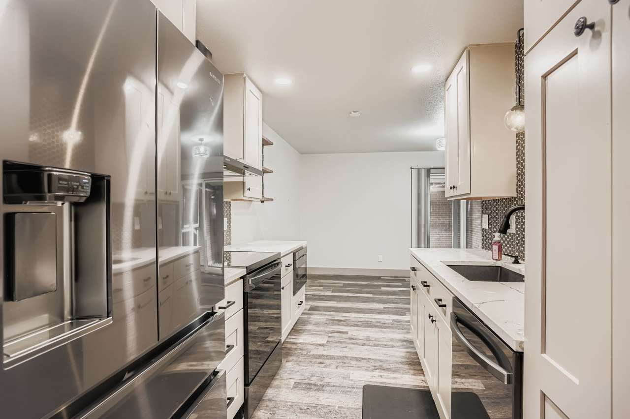 Sophisticated 3-Bed Townhome Near Red Rocks